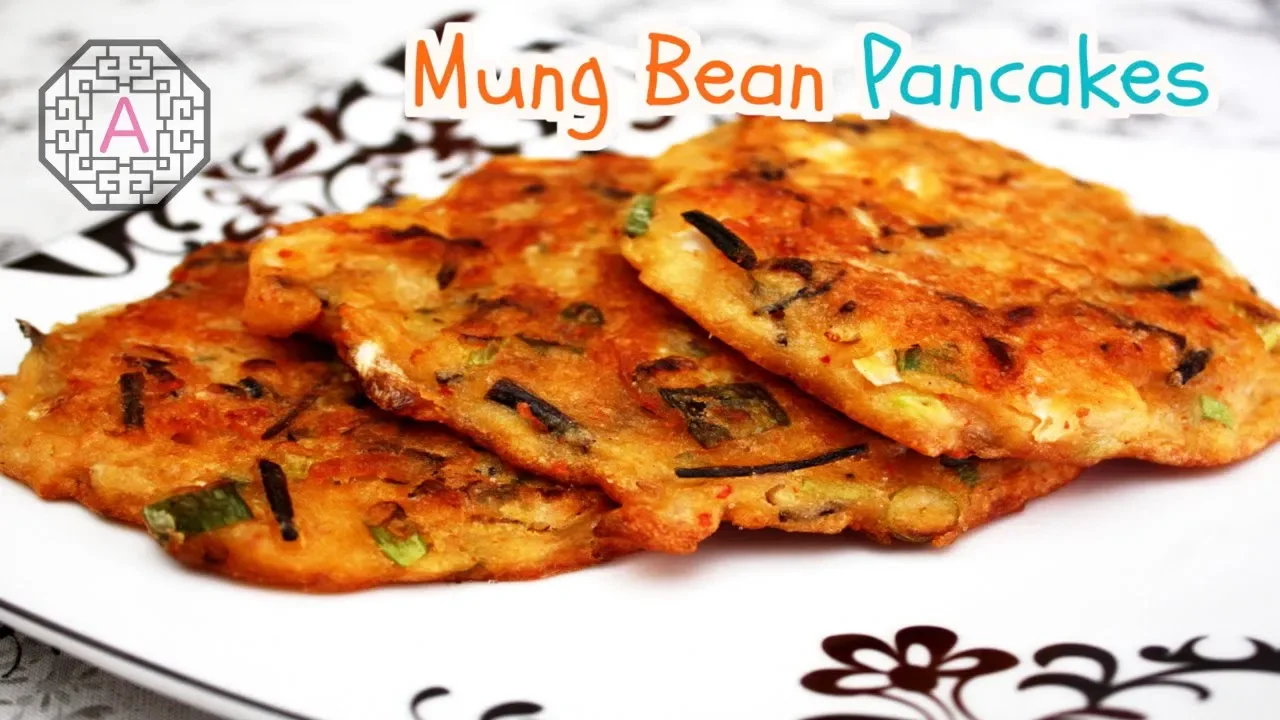 Korean Mung Bean Pancake ( , NokDu BinDaeTteok)   Aeri