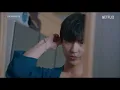 Hwang In-youp gets caught dancing to ZICO & MINO’s ‘Okey Dokey’ in his boxers | True Beauty Ep 6