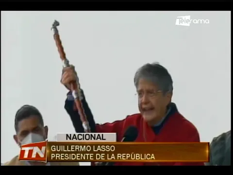 Presidente Guillermo Lasso recibió el bastón de mando de pueblos indígenas