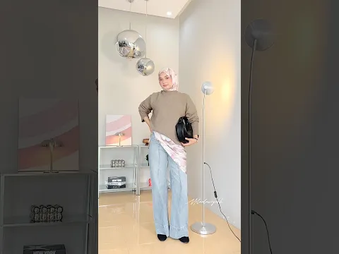 Suka banget style pashmina kaya gini #ootd #spilloutfit #outfithijab #outfitideas #fashionhijab