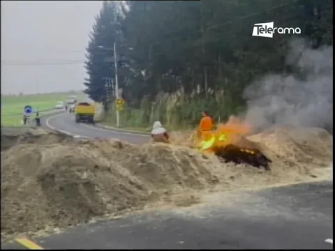 Vías de seis provincias del Ecuador bloqueadas por paro nacional