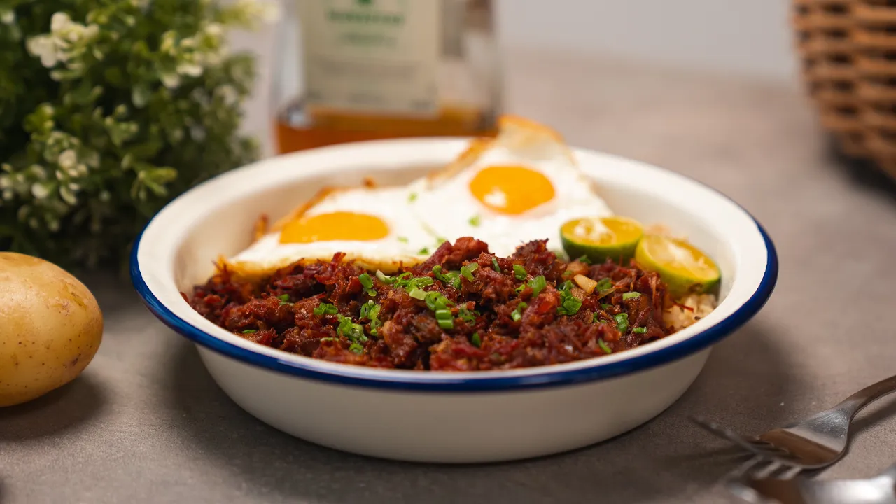 This is how we made our easy, Filipino breakfast meal CORNSILOG using Filipino corned beef