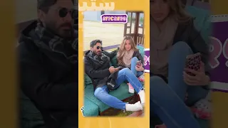 بيجري وراها بالشنطة فكاهة تامر حسني مع هنا الزاهد بعد ما غنت معاه في فيلم ريستارت 