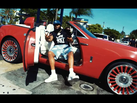 Download MP3 Gucci Mane & BigWalkDog - Poppin [Official Video]