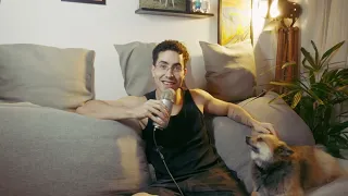 asmr sons de boca e falando sobre minha vida no meu sofá