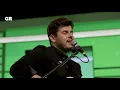 Te canta Kurt "Sé Fuerte Corazón"