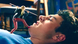 شاب أصحابه كلهم بيتحولوا لأقزام بحجم صوابع الإيد وبيحاول انه ينقذهم Shrunk My Friends 