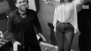 شفتك قمر طالع واحمر خدود فاقع عود البنات 