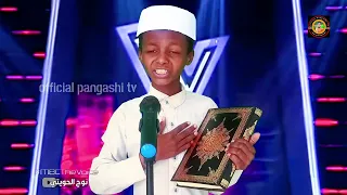 طفل يحرج ويبكي لجنة التحكيم بأغنية القرآن سراج الامه ويرعبهم بكلامه في النهاية برنامج              دندنها