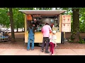 Download Lagu Een architect maakt Mac'n'Cheese Rock'n'Roll | Streetfood Berlijn, Duitsland