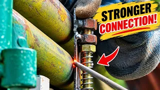 Simple Door Lock Using Nuts & Bolt | Clever Mechanical Lock