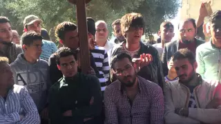 اتمنى تروحون للفديوات الي ناشرهم وتسوون لايك وتعليق حتى تصعد الفديوهات والناس تشوفها 