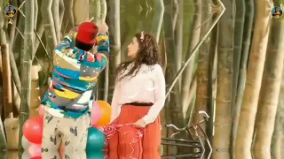 حلات واتس علي اغنيه  حمو الطيخا  الجديد   الحلوه دي بيسه فاكرها هريسه            دندنها