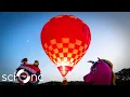 How does a hot air balloon fly
