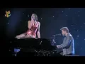 Download Lagu Dua Lipa feat. Pablo Alborán - Homesick (Los 40 Music Awards - Directo)