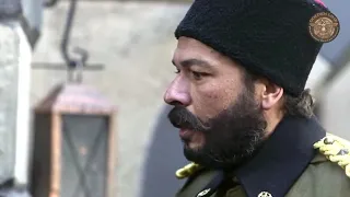 رئيس المخفر بينصدم بجمال دهب ـ مسلسل سلاسل ذهب 