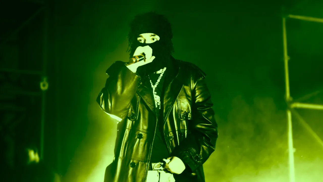 YEAT - REAL SIX (BUT THE INTRO IS BEAUTIFUL AF)