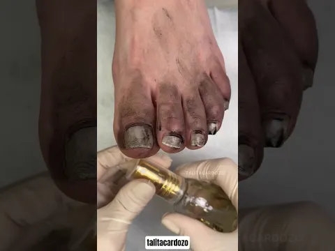 talita ASMR nails