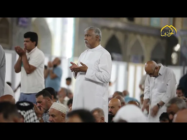 ⁣بقلوب خاشعة مؤمنة تقام الصلوات وترفع الدعوات في حضرة الحوائج.