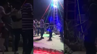 امي قالتلي في الجامعة بنات امامير مناسب للباقة دندنها