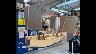 Sails on the 1/5 model.