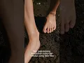 Download Lagu Kenapa gak nyaman pakai kaos kaki ketika kaki basah?