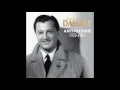 Download Lagu André Dassary - Les montagnards