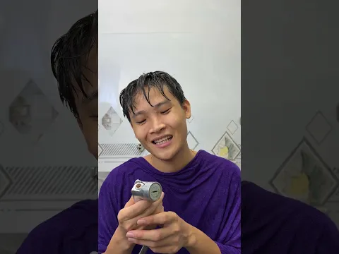 Đi vệ sinh nhờ nhà người lạ kiểu