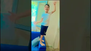 محمد صار طيار   صدمني شو عمل بلأخر               دندنها
