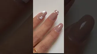 طريقة الرسم على الاظافر 