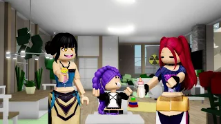 Үш қызға МАМА болдым/қыззық болды😁😁 / Brookhaven rp roblox