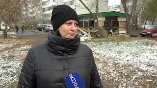 На Левобережье Омска сегодня, наконец, снесли павильон, который давно был в черном списке правоохранителей
