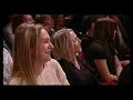 Teddy Teclebrhan: Mit Bongos zur Aufnahmeprüfung der Schauspielschule! | Willkommen Österreich