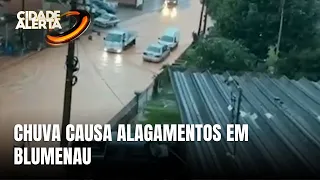 Chuva provoca alagamentos e transtornos em Blumenau