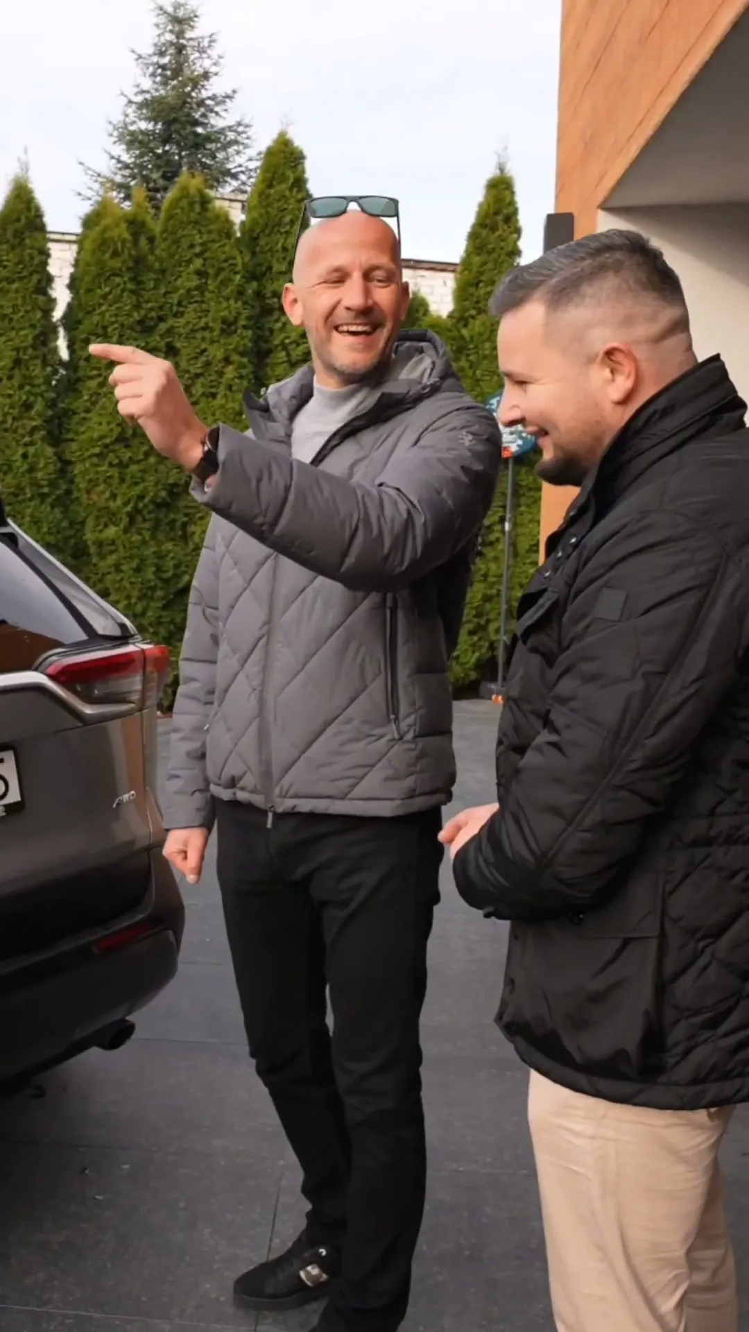 Pośpiech poniża, panowie #shorts #caroseria #toyota