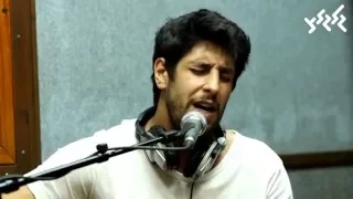 עידן עמדי אותיות פורחות באוויר חי באולפן גלגלצ 