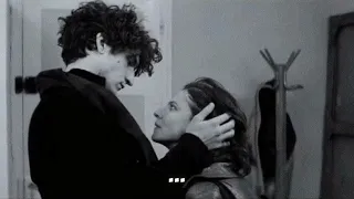 وفجأة طلعت انت ما بعرف من وين 