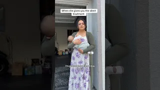 تجاهله تماما  دندنها