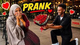 PRANK WAN KU JECLAHAY AYAAN KU DHAHAY MAXA IGA RAACAY AYADO FILEYNIN OMG