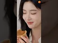 她放着富二代不嫁，偏要闪婚普通职员！💕谁知老公竟是全城最神秘的顶级CEO！白天装穷陪她搞事业，背地里偷偷撑腰，把小娇妻宠上了天！