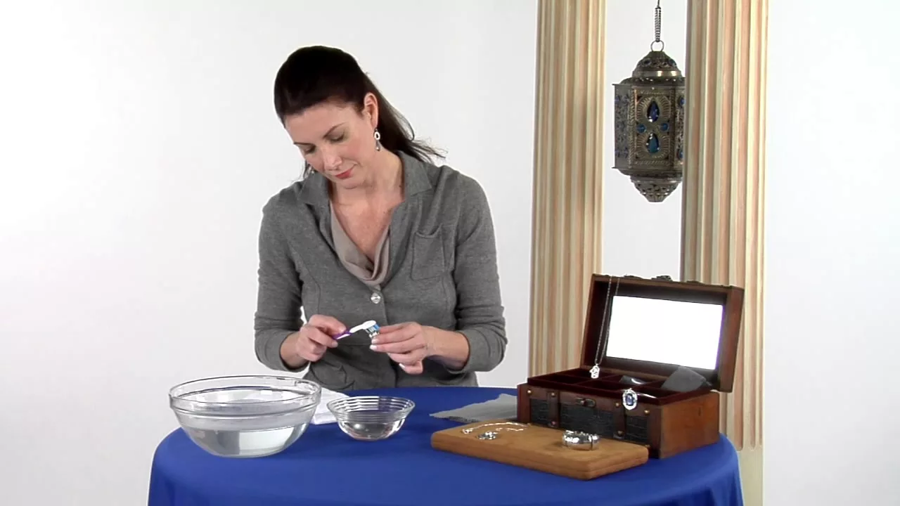 Genuine Dealer Secrets TIPS How to buy Sterling Silver for Investment and Profit or resale video 1