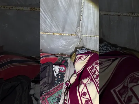 Yağmur çok şiddetli yağıyor bu uyku bilen var mı