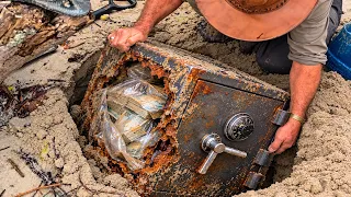 COFRE ENCONTRADO NA PRAIA ESTAVA CHEIO !!!