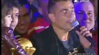 مفاجأة عمرو دياب للاعبي منتخب مصر 