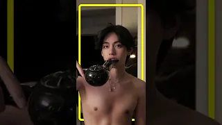 تاي من دون ملابس جاب ام العيد Shorts 