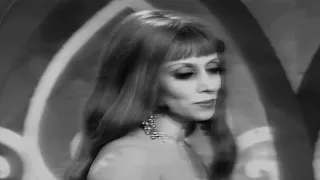 فيروز على جسر اللوزية   قصيدة حب                    دندنها