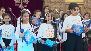 ترنيمة الصلب مكنش ضعف   تصفيات مهرجان الكرازة        كورال قيثارة الروح   دندنها