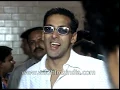 Download Lagu Salman Khan parties, Shakti Kapoor smokes at audio release of Bandhan film, with Himesh Reshammiya