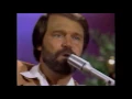 There Ain't No Gettin' Over Me - Ronnie Milsap and Glen Campbell (1982)