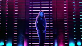 اعيش انا عمري مرة واحدة 